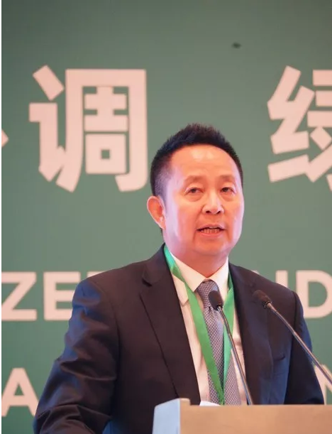 图2：新洋丰总裁：黄镔.png