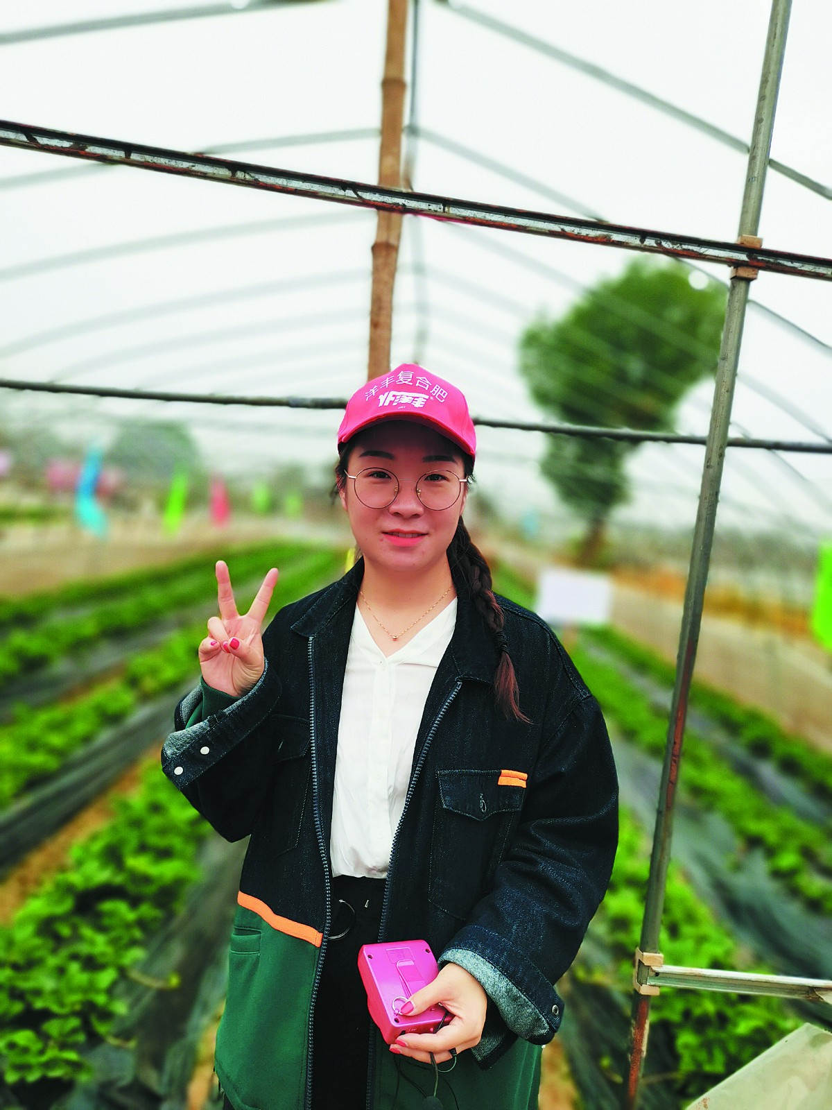 3康婷婷在蔬菜地s_meitu_3.jpg