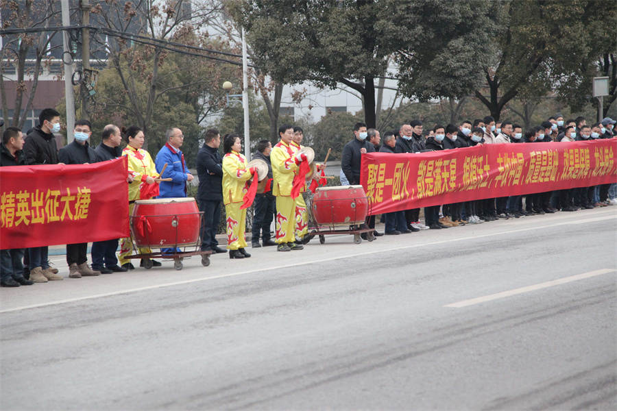 杨彬.jpg